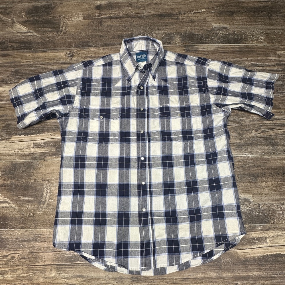 Wrangler Western Shirt - Pearl Snap - Plaid Short Sleeve Pearl Snaps - Men’s L